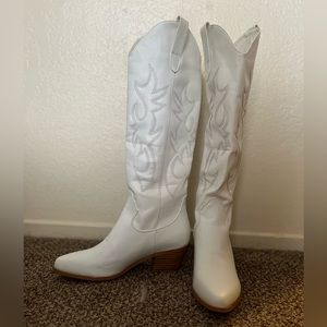 Brand New knee-High White Cowboy Boots